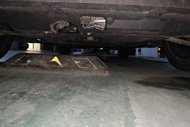 Used Wey Lanshan 2023 Four-Wheel Drive Ultra-Long Range Version Chassis Front