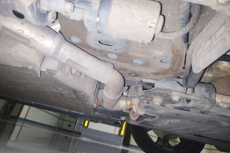 Used Wey Lanshan 2023 Four-Wheel Drive Ultra-Long Range Version Chassis Front Right