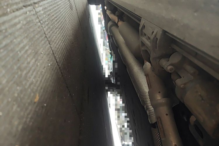 Used Wey Lanshan 2023 Four-Wheel Drive Ultra-Long Range Version Chassis Front Right