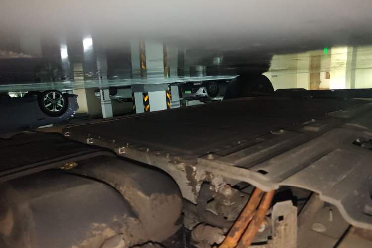Used Wey Lanshan 2023 Two-Wheel Drive Long-Range Version Chassis Rear Left