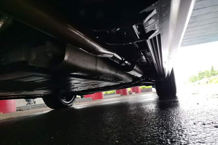 Used Wey Lanshan 2023 Four-Wheel Drive Ultra-Long Range Version Chassis Rear Right