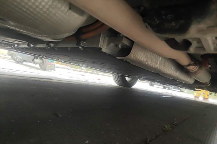 Used Wey Lanshan 2023 Four-Wheel Drive Ultra-Long Range Version Chassis Rear Right