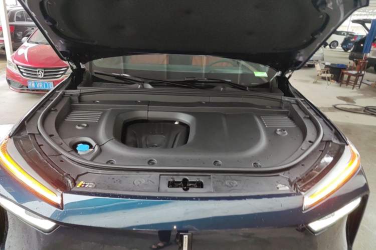 Used Wey Lanshan 2023 Four-Wheel Drive Ultra-Long Range Version Engine Bay