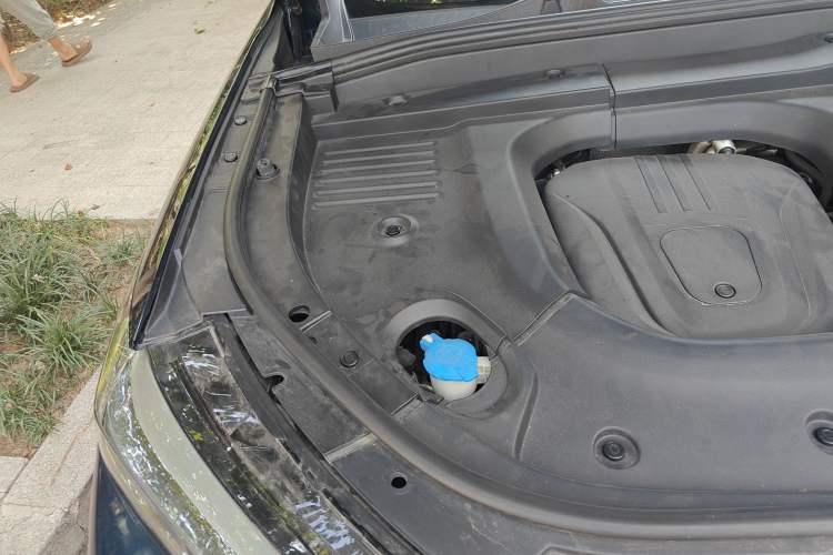 Used Wey Lanshan 2023 Four-Wheel Drive Ultra-Long Range Version Engine Bay Right