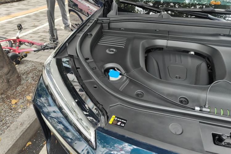 Used Wey Lanshan 2023 Four-Wheel Drive Ultra-Long Range Version Engine Bay Right