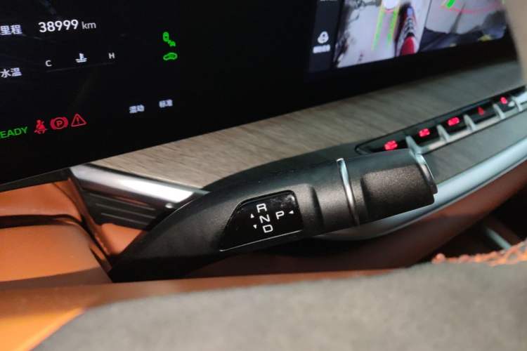 Used Wey Lanshan 2023 Four-Wheel Drive Ultra-Long Range Version Gear Lever