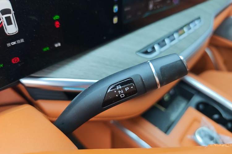 Used Wey Lanshan 2023 Four-Wheel Drive Ultra-Long Range Version Gear Lever