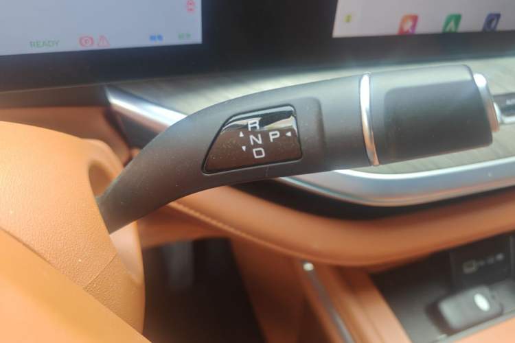 Used Wey Lanshan 2023 Four-Wheel Drive Ultra-Long Range Version Gear Lever