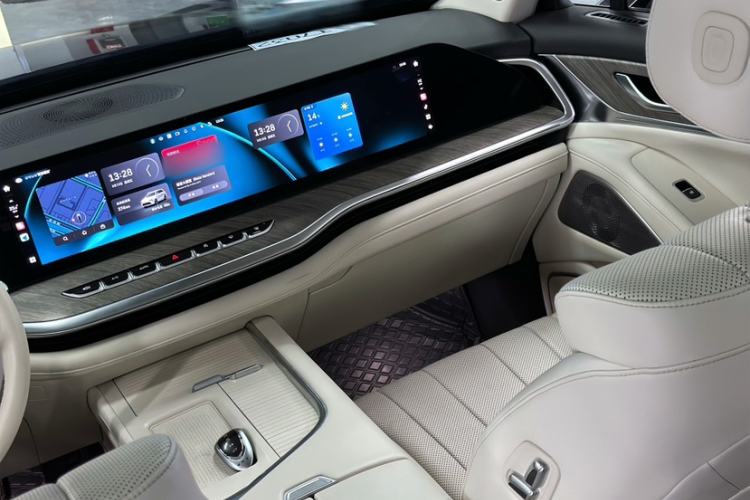 Used Wey Lanshan 2023 Two-Wheel Drive Long-Range Version Interior 10