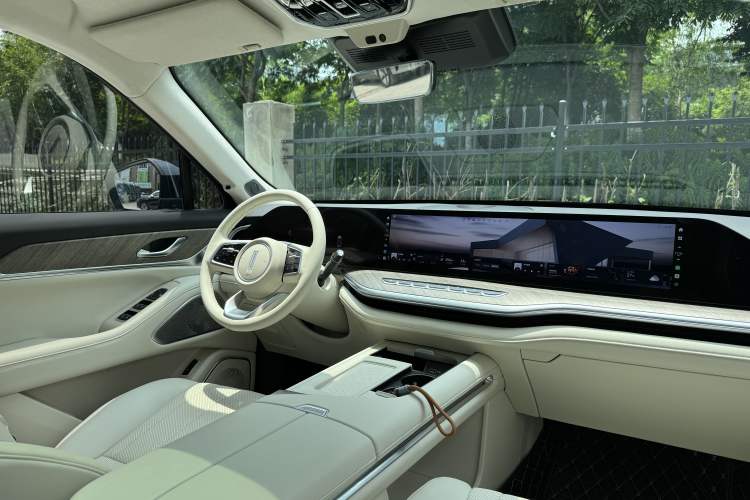 Used Wey Lanshan 2023 Four-Wheel Drive Ultra-Long Range Version Interior 10