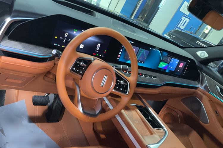 Used Wey Lanshan 2023 Four-Wheel Drive Ultra-Long Range Version Interior 3