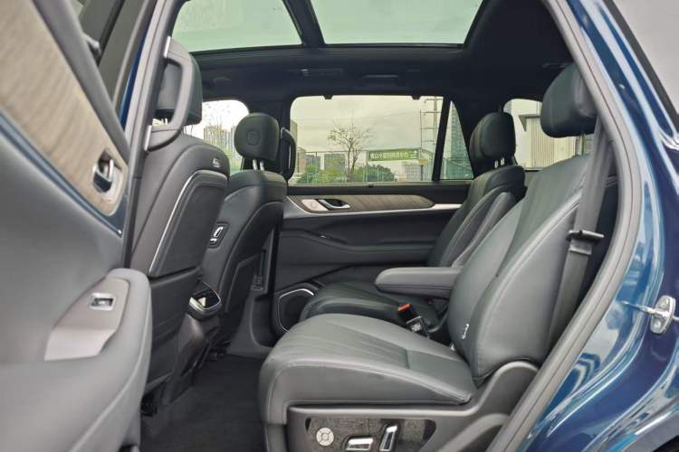 Used Wey Lanshan 2023 Four-Wheel Drive Ultra-Long Range Version Interior 3