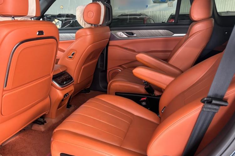 Used Wey Lanshan 2023 Four-Wheel Drive Ultra-Long Range Version Interior 3