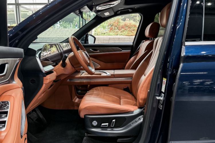 Used Wey Lanshan 2023 Four-Wheel Drive Ultra-Long Range Version Interior 6