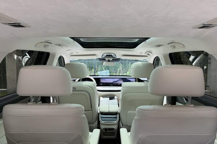 Used Wey Lanshan 2023 Four-Wheel Drive Ultra-Long Range Version Interior 7