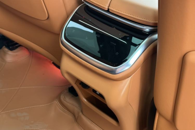 Used Wey Lanshan 2023 Four-Wheel Drive Ultra-Long Range Version Interior 7