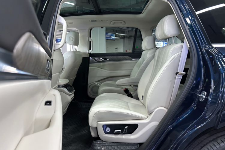 Used Wey Lanshan 2023 Two-Wheel Drive Long-Range Version Interior 8