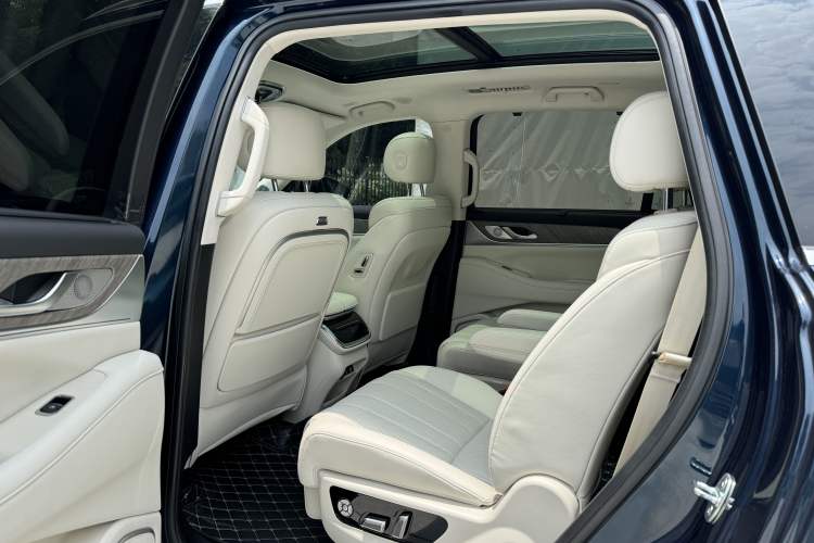 Used Wey Lanshan 2023 Four-Wheel Drive Ultra-Long Range Version Interior 9