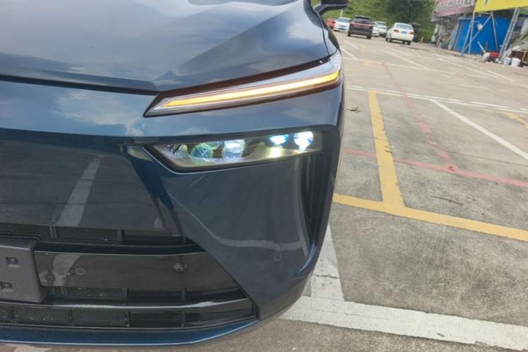 Used Wey Lanshan 2023 Four-Wheel Drive Ultra-Long Range Version Left Front Headlight