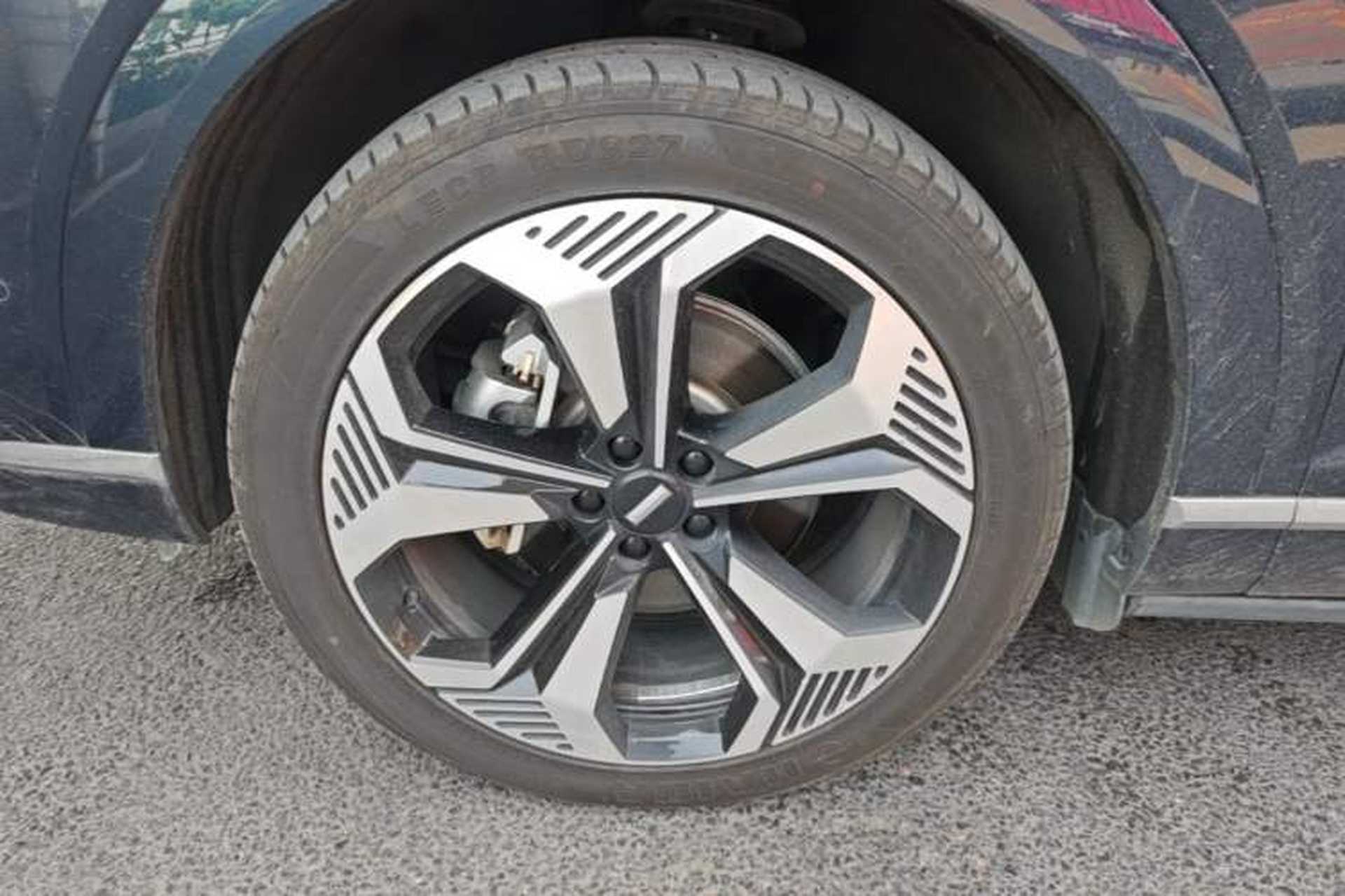 Used Wey Lanshan 2023 Four-Wheel Drive Ultra-Long Range Version Left Front Wheel Hub