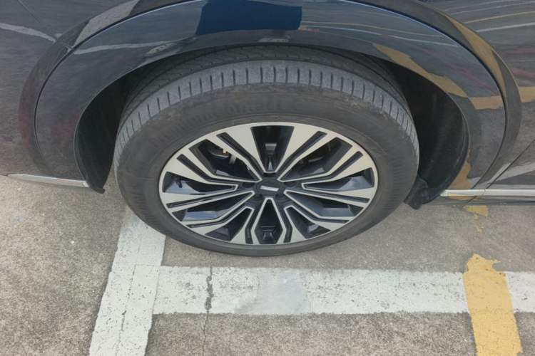 Used Wey Lanshan 2023 Four-Wheel Drive Ultra-Long Range Version Left Front Wheel Hub