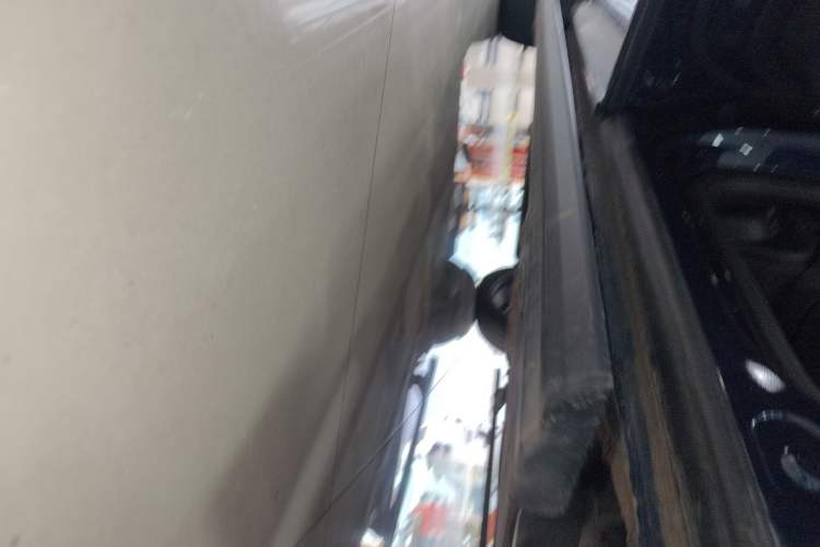 Used Wey Lanshan 2023 Four-Wheel Drive Ultra-Long Range Version Left Side Sill