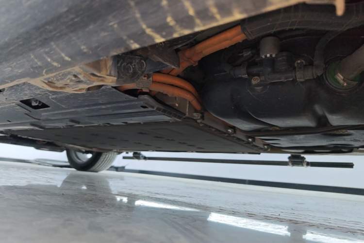 Used Wey Lanshan 2023 Four-Wheel Drive Ultra-Long Range Version Left Side Sill