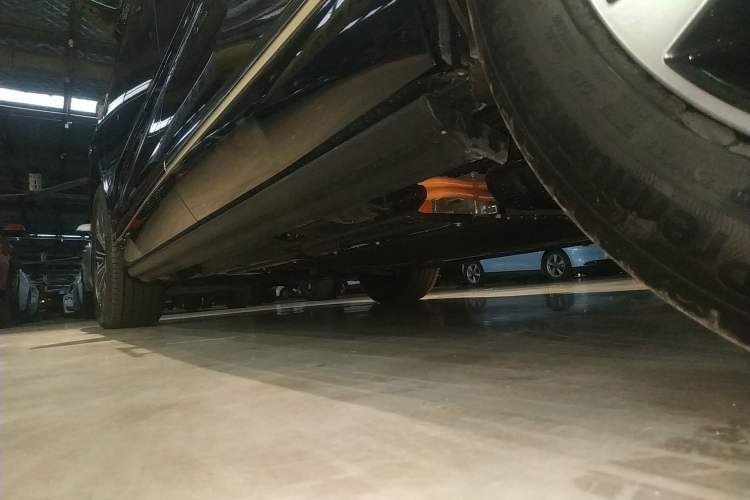 Used Wey Lanshan 2023 Four-Wheel Drive Ultra-Long Range Version Left Side Sill