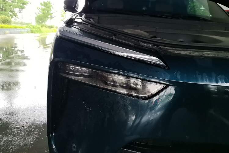 Used Wey Lanshan 2023 Four-Wheel Drive Ultra-Long Range Version Right Front Headlight