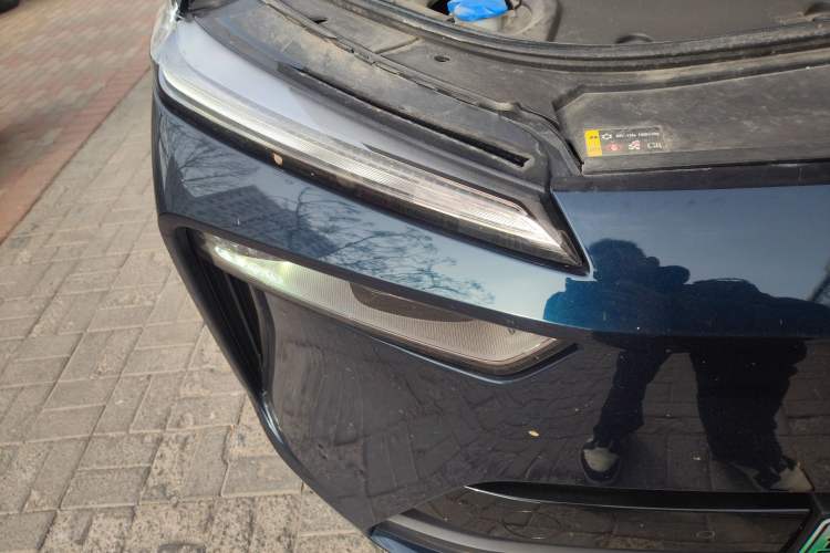 Used Wey Lanshan 2023 Four-Wheel Drive Ultra-Long Range Version Right Front Headlight