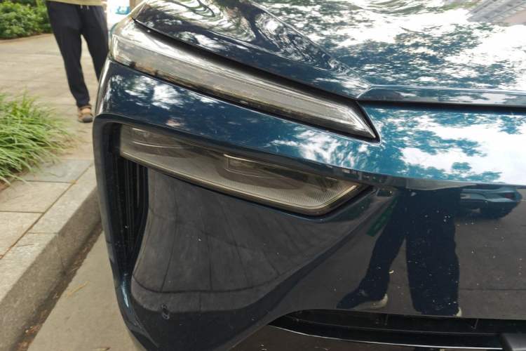 Used Wey Lanshan 2023 Four-Wheel Drive Ultra-Long Range Version Right Front Headlight