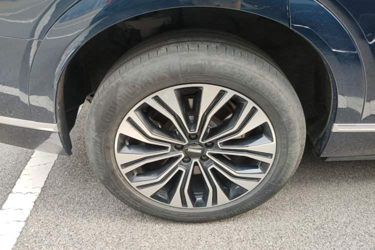 Used Wey Lanshan 2023 Four-Wheel Drive Ultra-Long Range Version Right Rear Wheel Hub