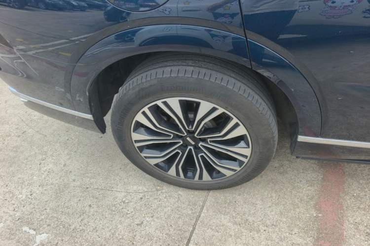 Used Wey Lanshan 2023 Four-Wheel Drive Ultra-Long Range Version Right Rear Wheel Hub