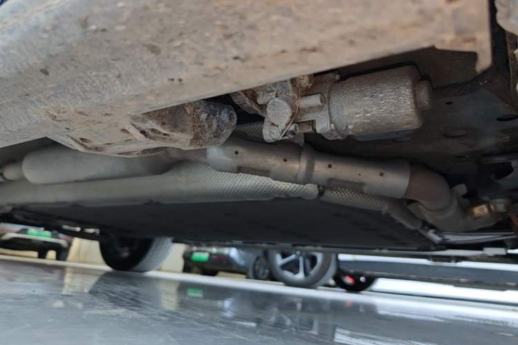 Used Wey Lanshan 2023 Four-Wheel Drive Ultra-Long Range Version Right Side Sill