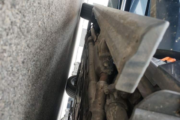 Used Wey Lanshan 2023 Four-Wheel Drive Ultra-Long Range Version Right Side Sill