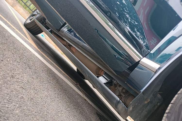 Used Wey Lanshan 2023 Four-Wheel Drive Ultra-Long Range Version Right Side Sill