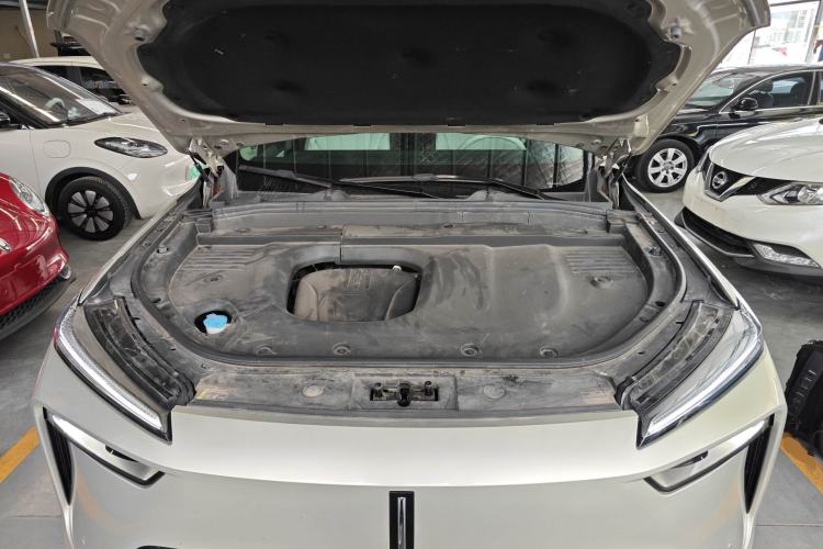 Used Wey Lanshan 2023 Four-Wheel Drive Ultra-Long Range Version Engine Bay