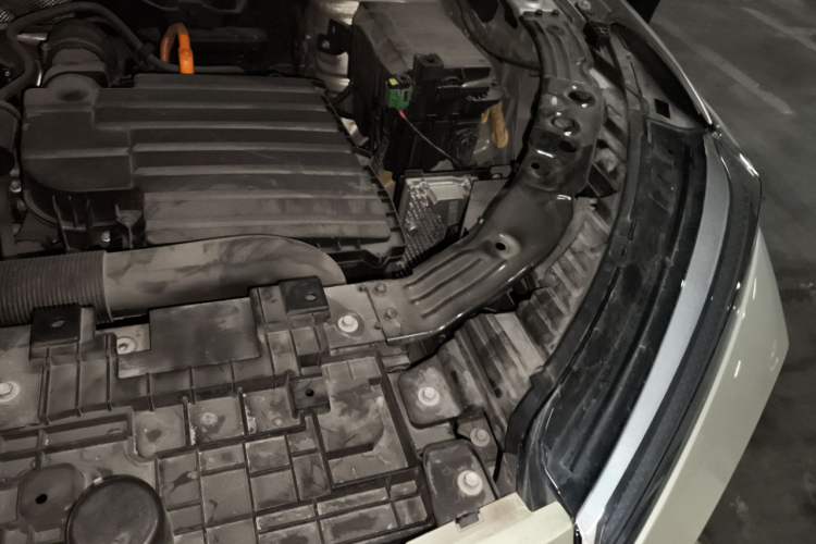 Used Wey Lanshan 2023 Four-Wheel Drive Ultra-Long Range Version Engine Bay Left