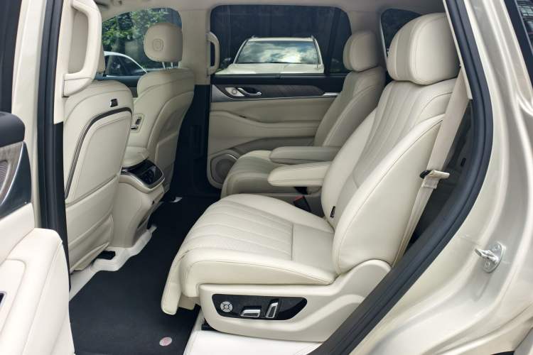 Used Wey Lanshan 2023 Four-Wheel Drive Ultra-Long Range Version Interior 3