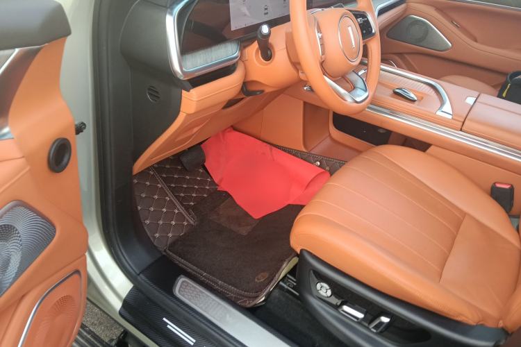 Used Wey Lanshan 2023 Four-Wheel Drive Ultra-Long Range Version Interior 3