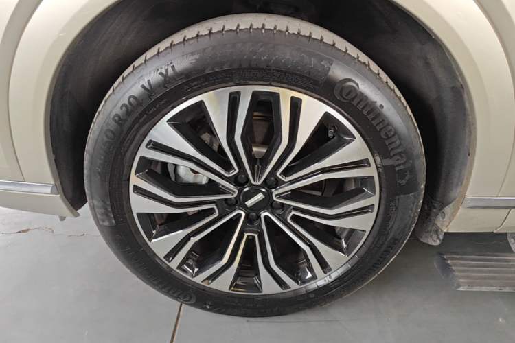 Used Wey Lanshan 2023 Four-Wheel Drive Ultra-Long Range Version Left Front Wheel Hub