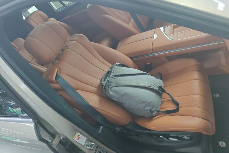 Used Wey Lanshan 2023 Four-Wheel Drive Ultra-Long Range Version Right Front Seat