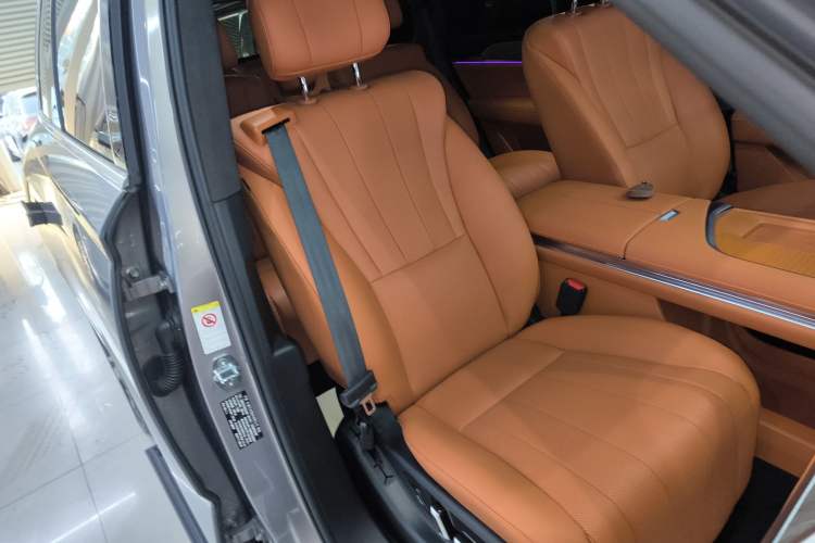 Used Wey Lanshan 2023 Four-Wheel Drive Ultra-Long Range Version Right Front Seat