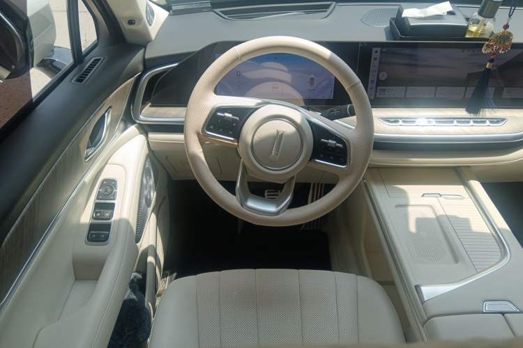 Used Wey Lanshan 2023 Four-Wheel Drive Ultra-Long Range Version Steering Wheel