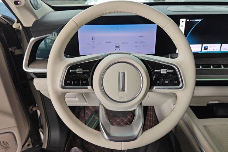 Used Wey Lanshan 2023 Four-Wheel Drive Ultra-Long Range Version Steering Wheel