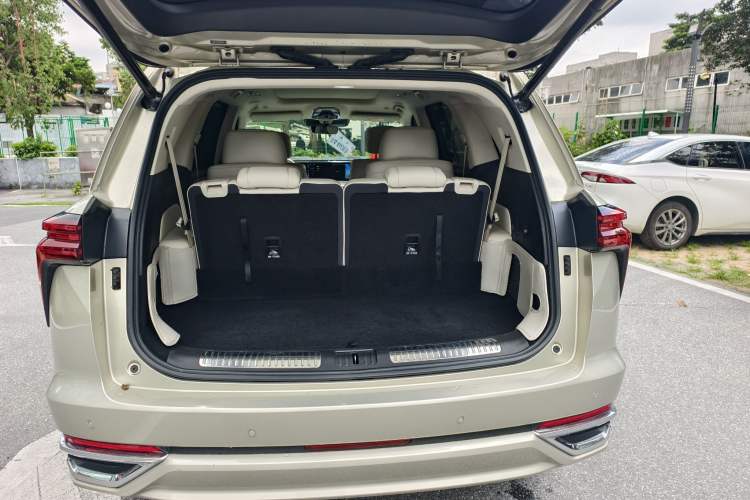 Used Wey Lanshan 2023 Four-Wheel Drive Ultra-Long Range Version Trunk