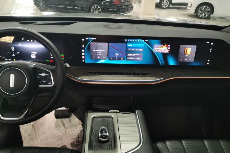 Used Wey Lanshan 2023 Four-Wheel Drive Ultra-Long Range Version Audio And AC Panel