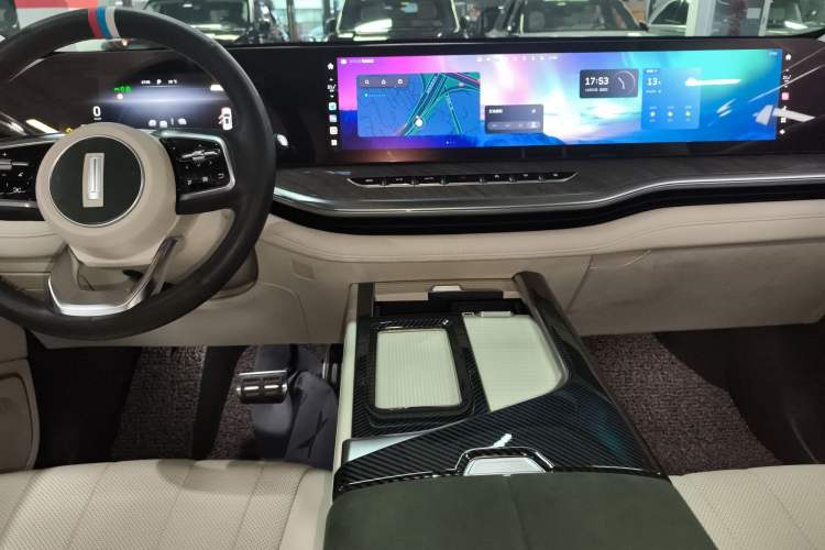 Used Wey Lanshan 2023 Four-Wheel Drive Ultra-Long Range Version Audio And AC Panel