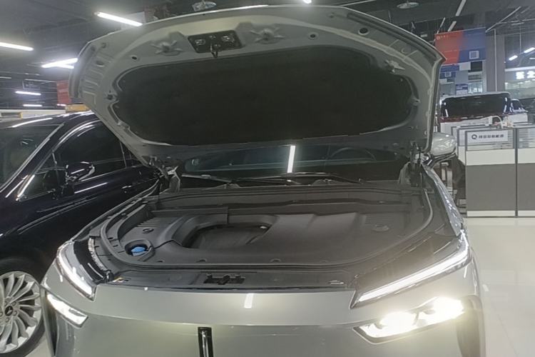 Used Wey Lanshan 2023 Four-Wheel Drive Ultra-Long Range Version Engine Bay