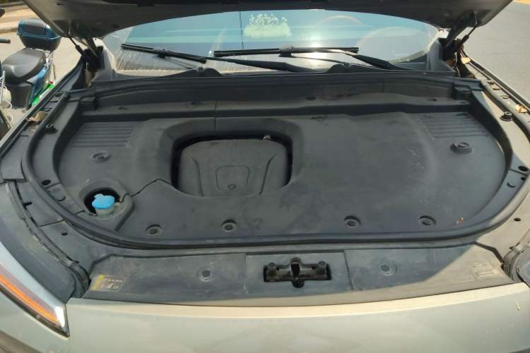 Used Wey Lanshan 2023 Four-Wheel Drive Ultra-Long Range Version Engine Bay